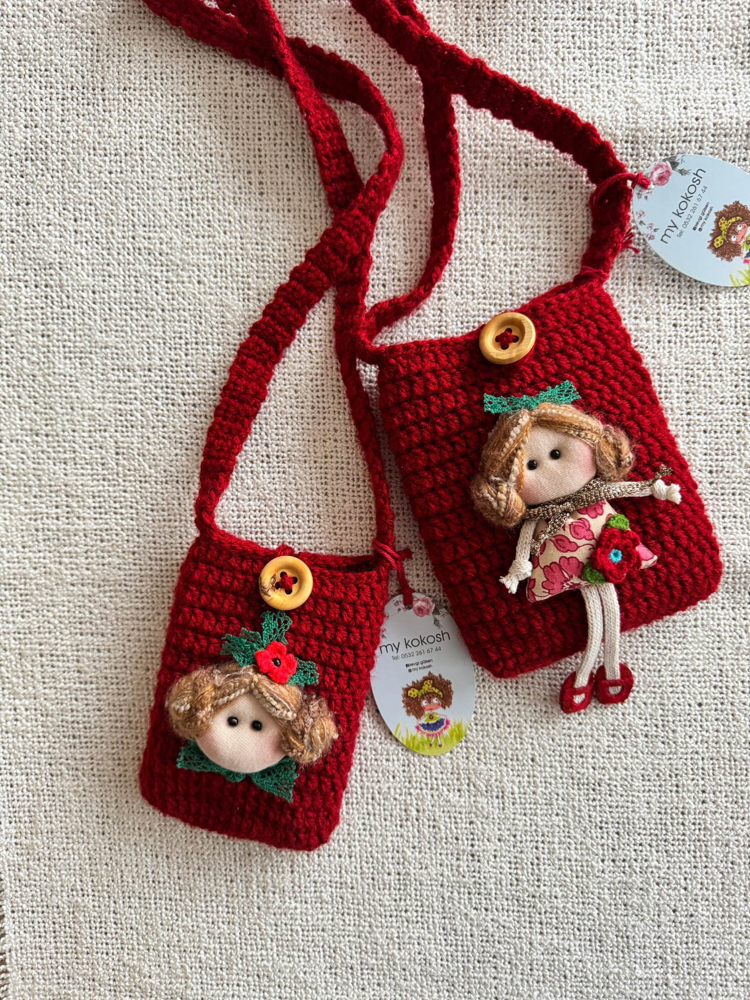 Колекция червени плетени чантички