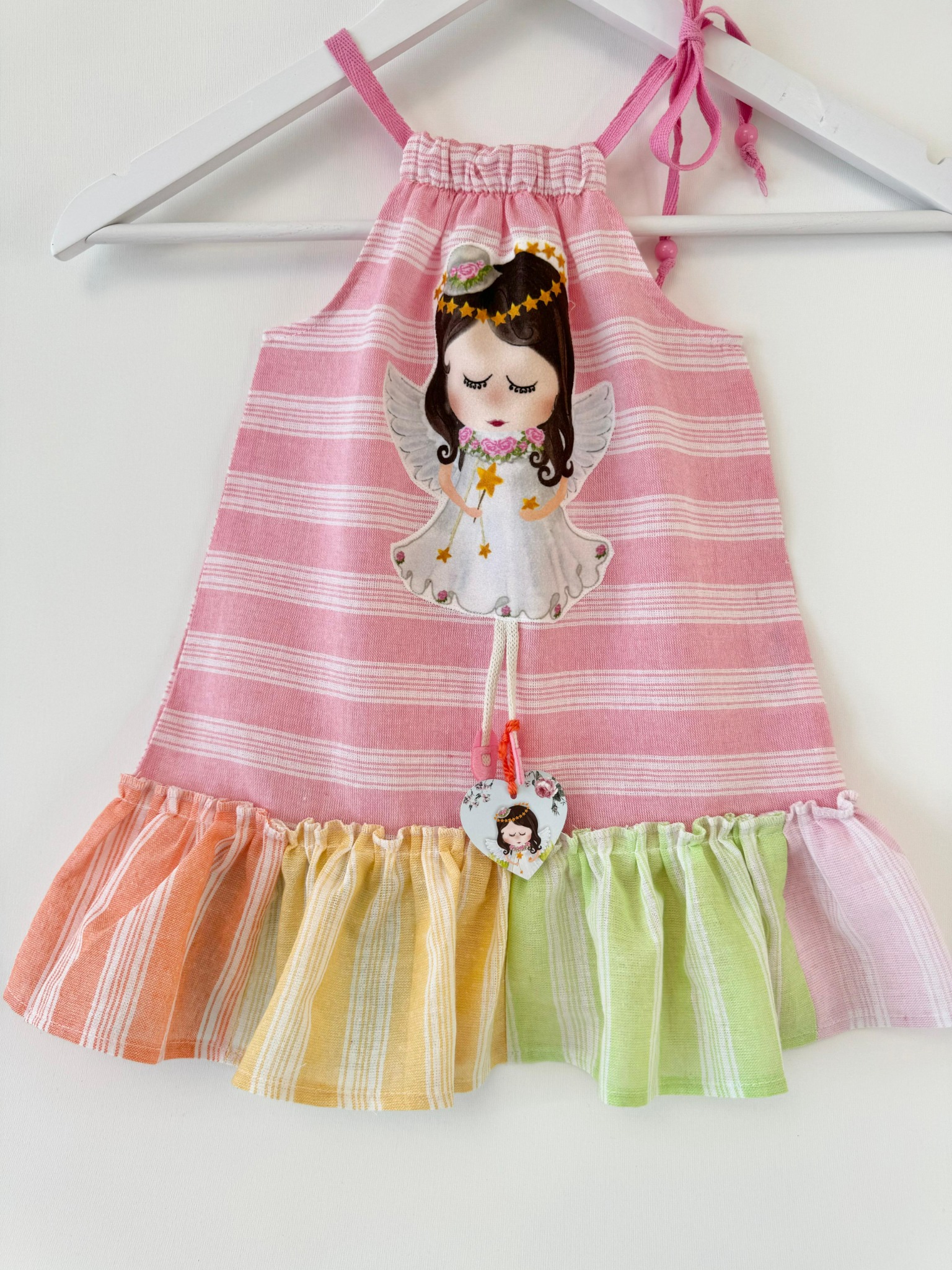 Ангелска рокля в пастелни тонове