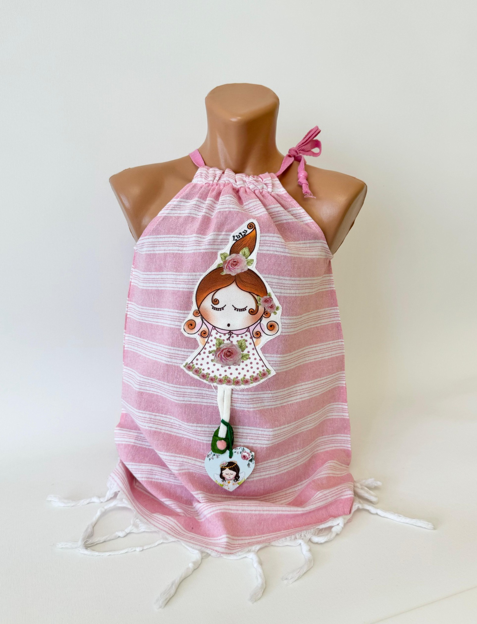 Пончо с кукличка и рози